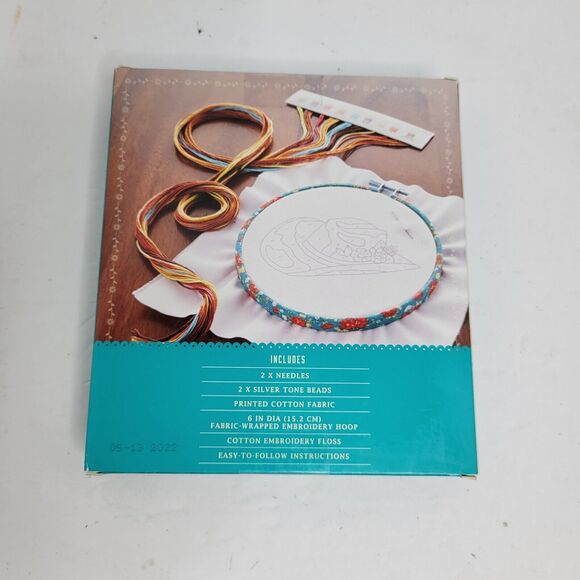 Pioneer Woman Hat Needle Craft Embroidery Kit Size 6 In DIA ( 15.2 cm) 2 New - Picture 3 of 5